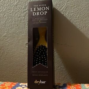 Drybar Lemondrop brush